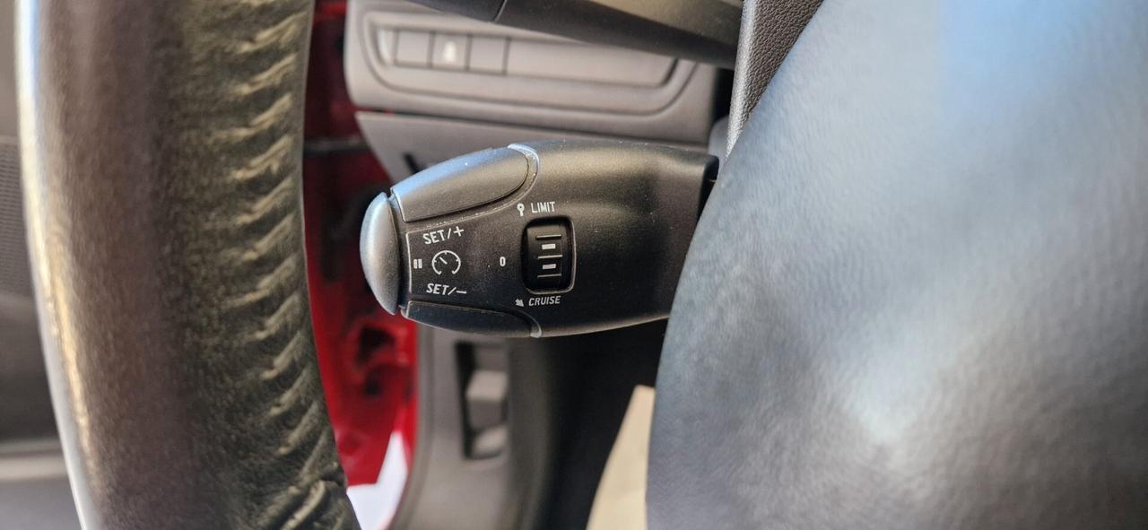 Peugeot 208 1.4 HDi 68cv 5 porte Allure