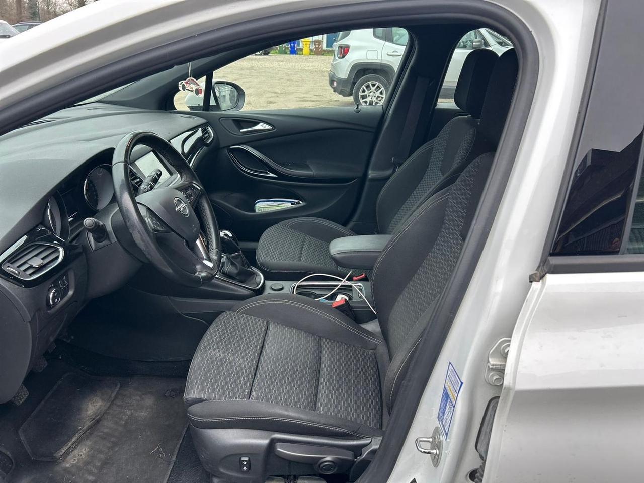 Opel Astra Innovation 1.4 Turbo Ecotec #8398