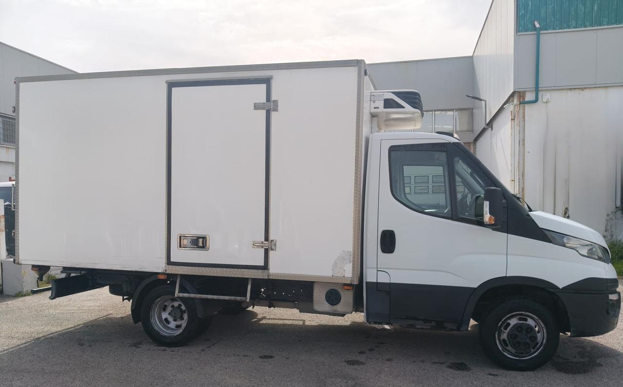 Iveco Daily 35c18 isotermico con gruppo frigo