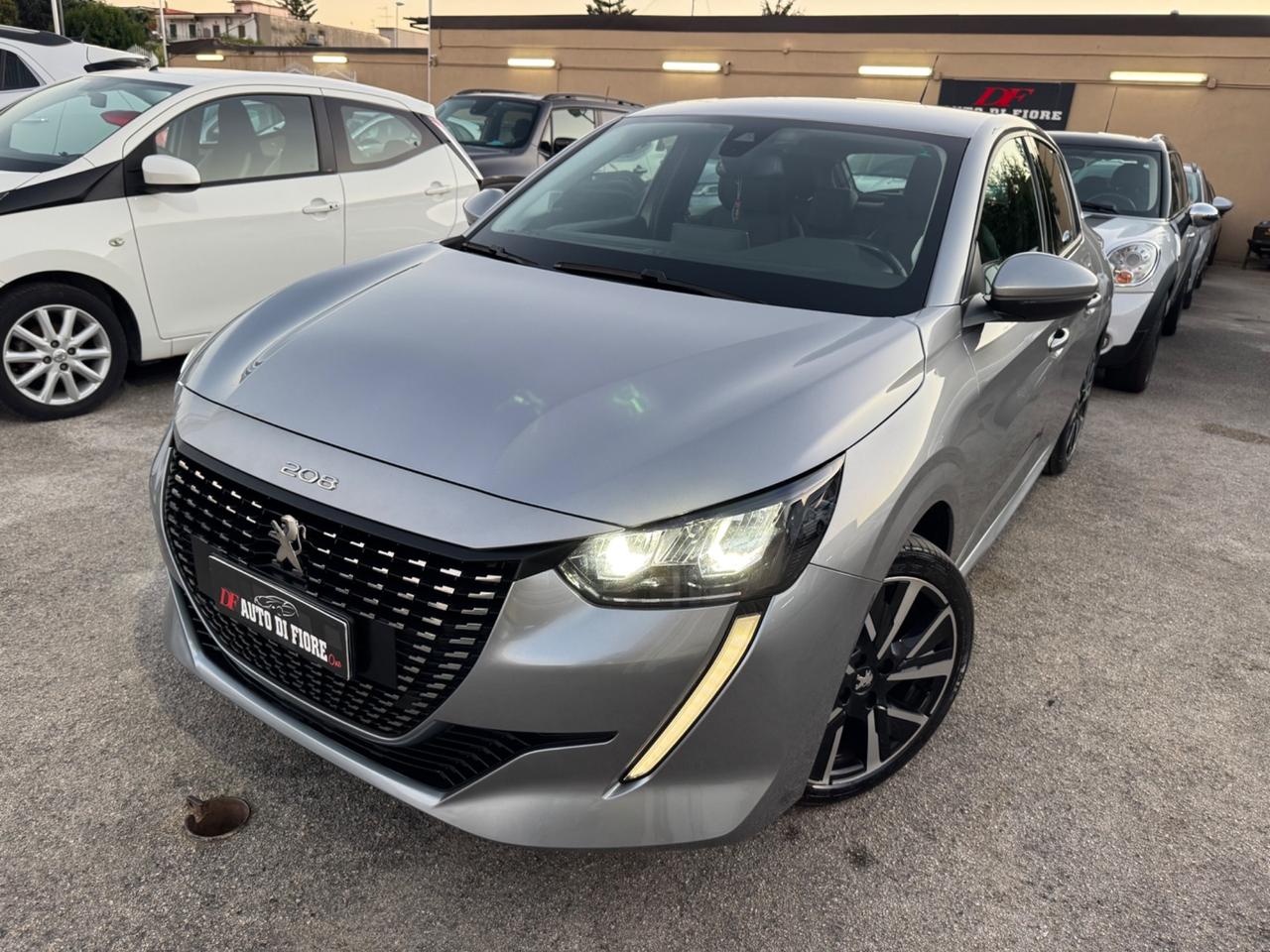 Peugeot 208 1.5 BlueHDi 100 Allure NAVI PACK