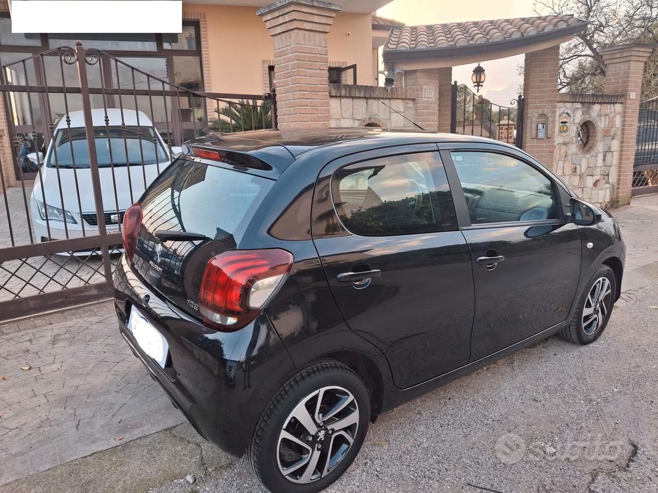 Peugeot 108 VTi 72 S&S 5 porte Allure Neopatentati