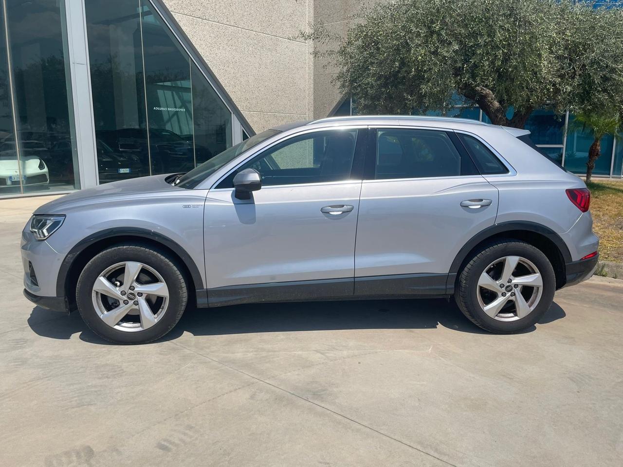 Audi Q3 35 2.0 tdi Business Advanced