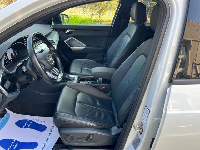 AUDI Q3 35 TDI S tronic Business Advanced