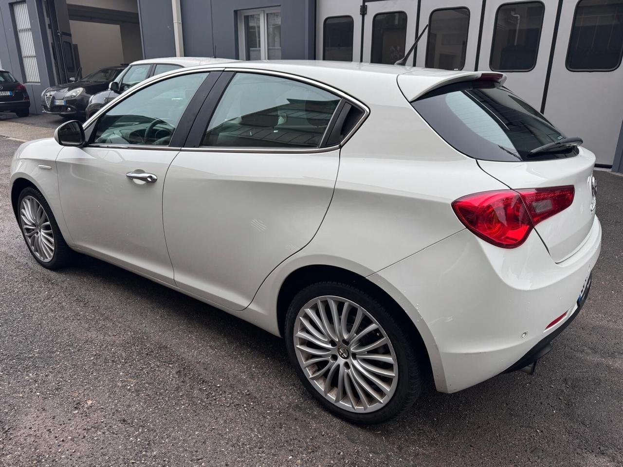 Alfa Romeo Giulietta 1.4 Turbo MultiAir TCT Distinctive*EURO5