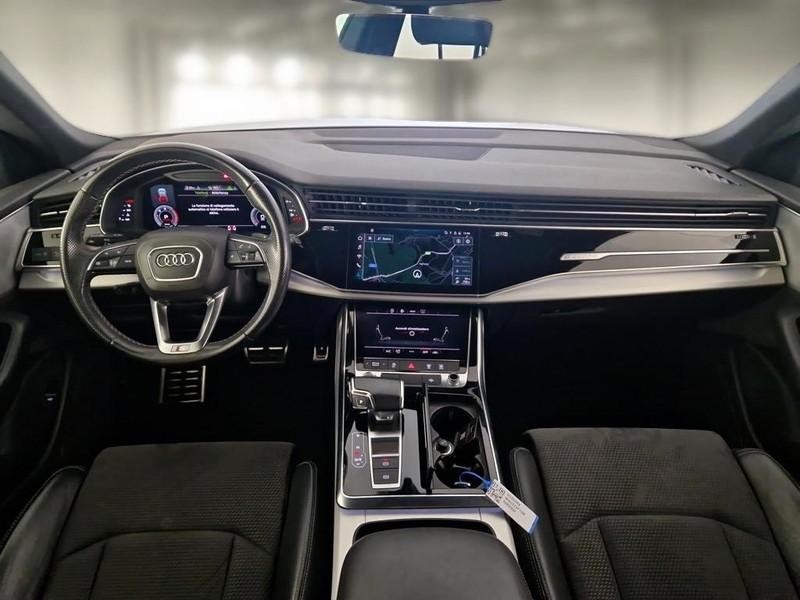 AUDI Q8 45 TDI MHEV 170kW quattro tiptronic Sport