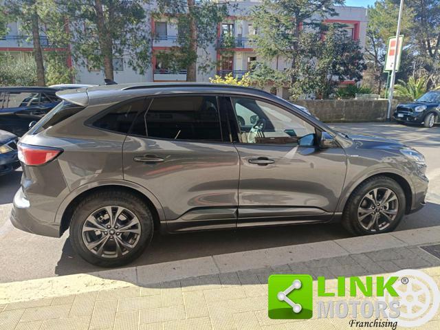 FORD Kuga 2.5 Full Hybrid 190 CVT 2WD ST-Line Design