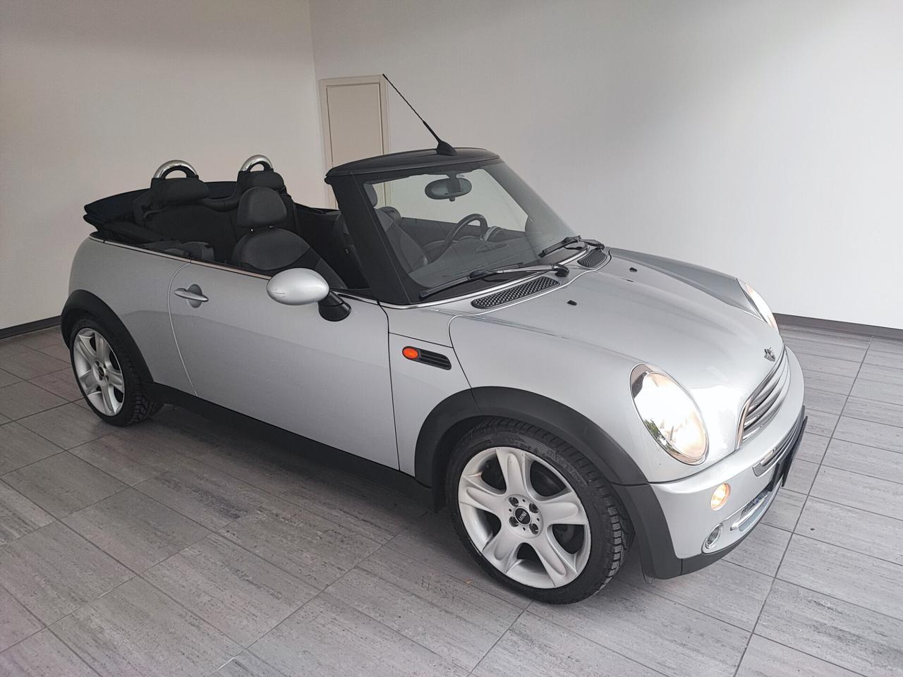 Mini 1.6 16V Cooper Cabrio