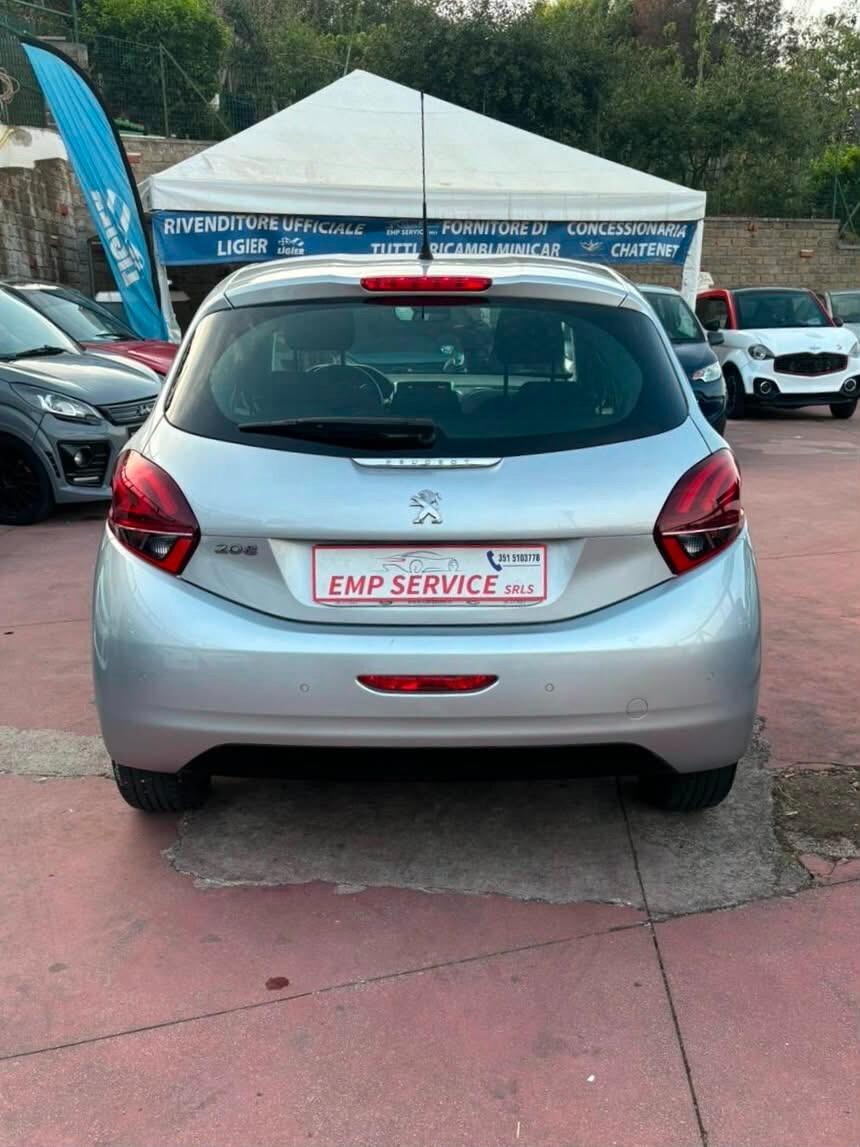 Peugeot 208 PureTech 82 5p. GPL Allure