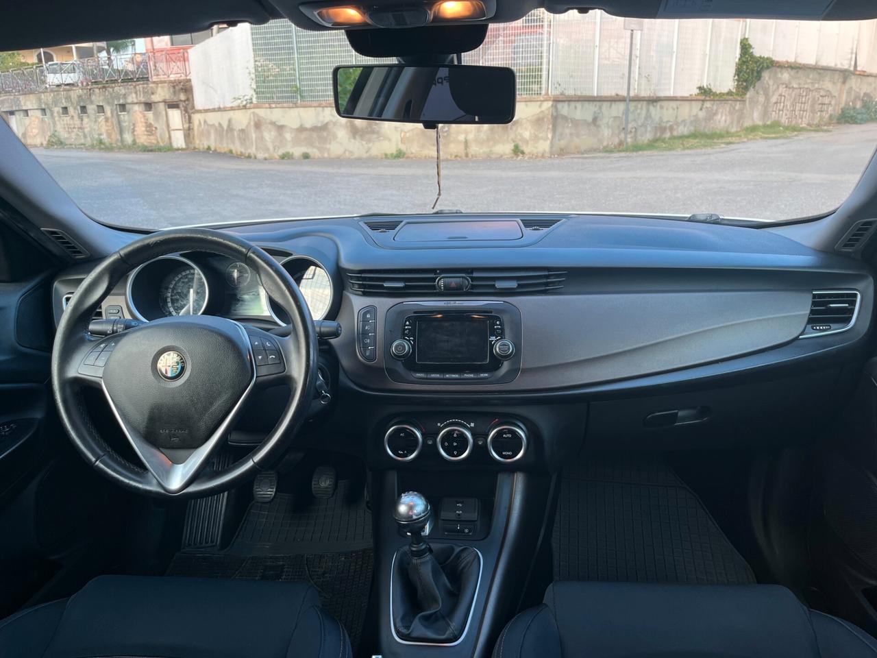Alfa Romeo Giulietta 1.6 JTDm-2 105 CV Distinctive