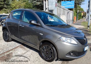 Lancia Ypsilon Hybrid 1.0 FireFly