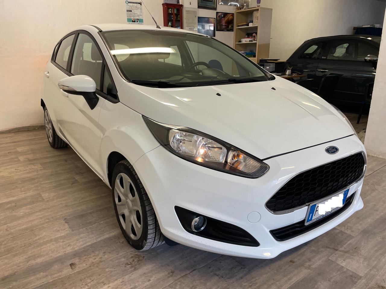 Ford Fiesta 1.5 TDCi 75CV 5 porte ST-Line Full Neopatentati Euro 6