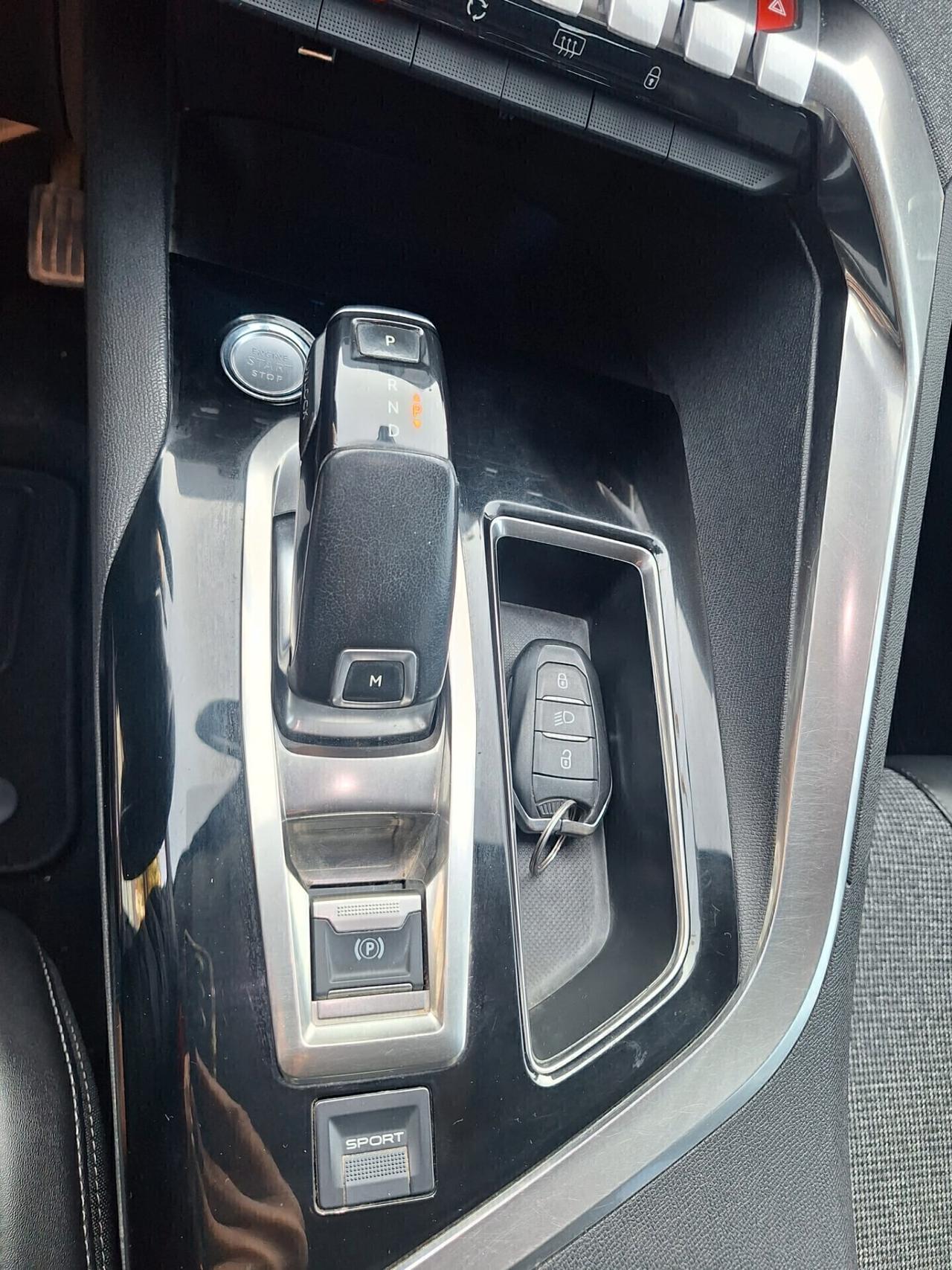 Peugeot 3008 BlueHDi 130 S&S EAT8 Allure