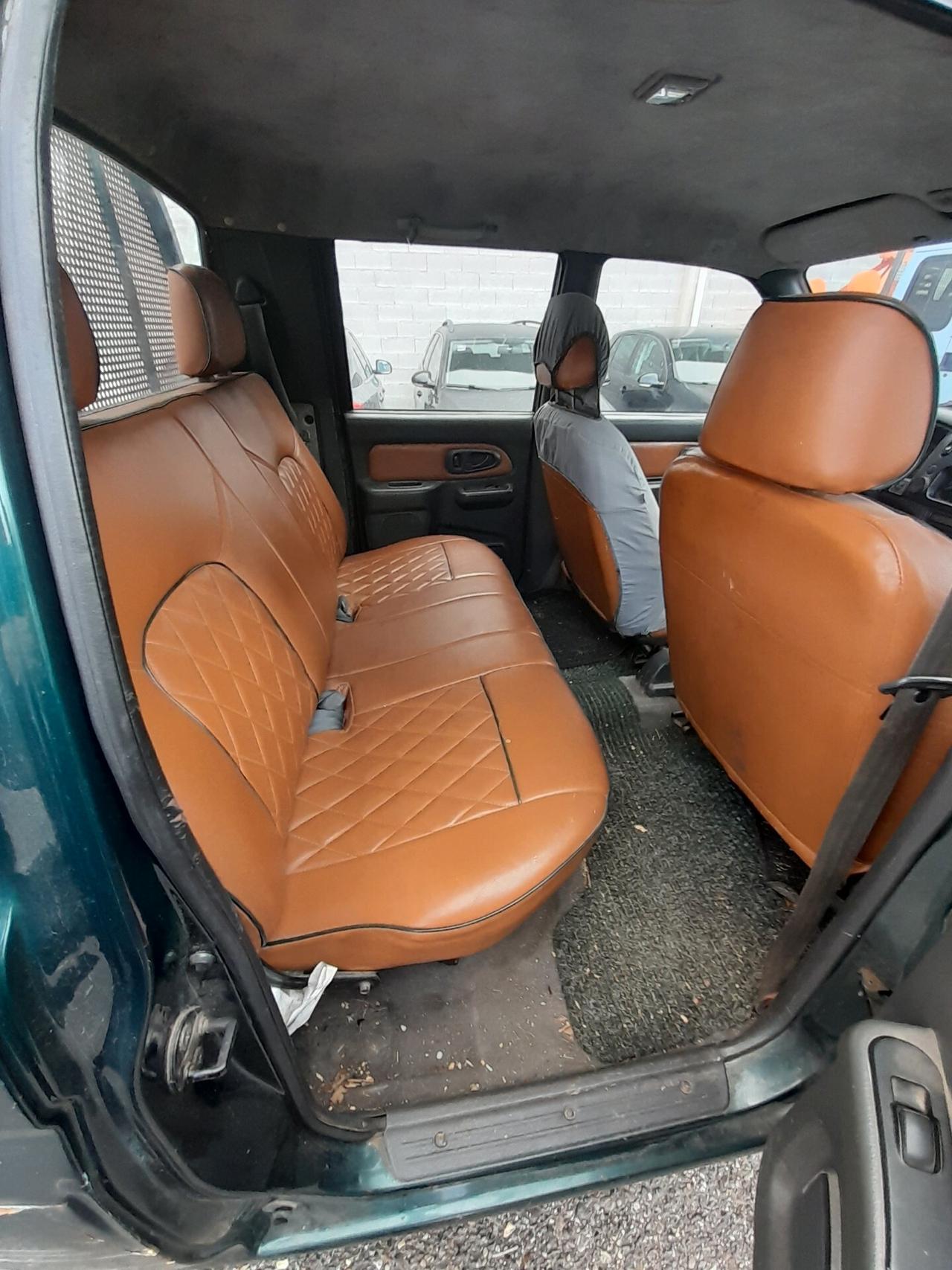 Mitsubishi L200 2.5 TDI 4WD Double Cab Pick-up GLX