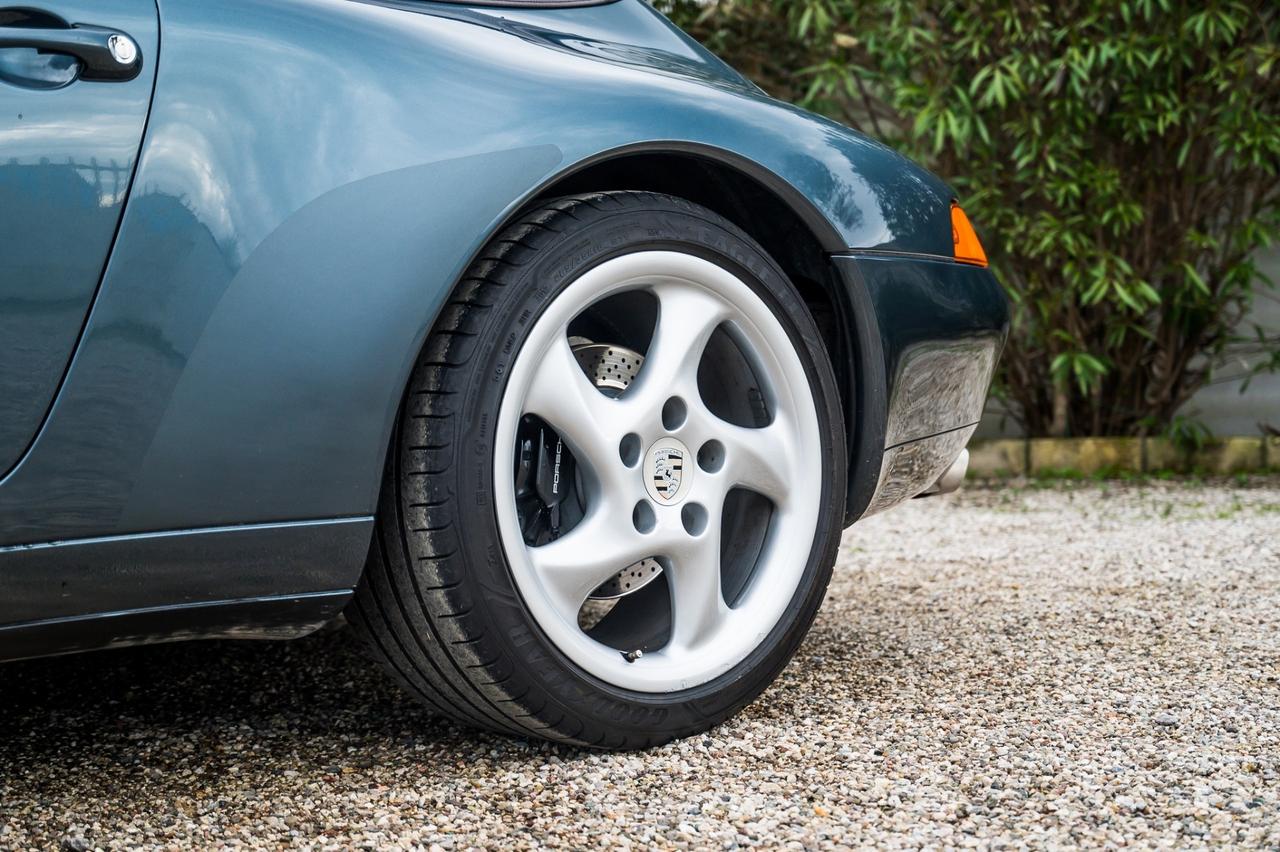 Porsche 993 Carrera Cabriolet