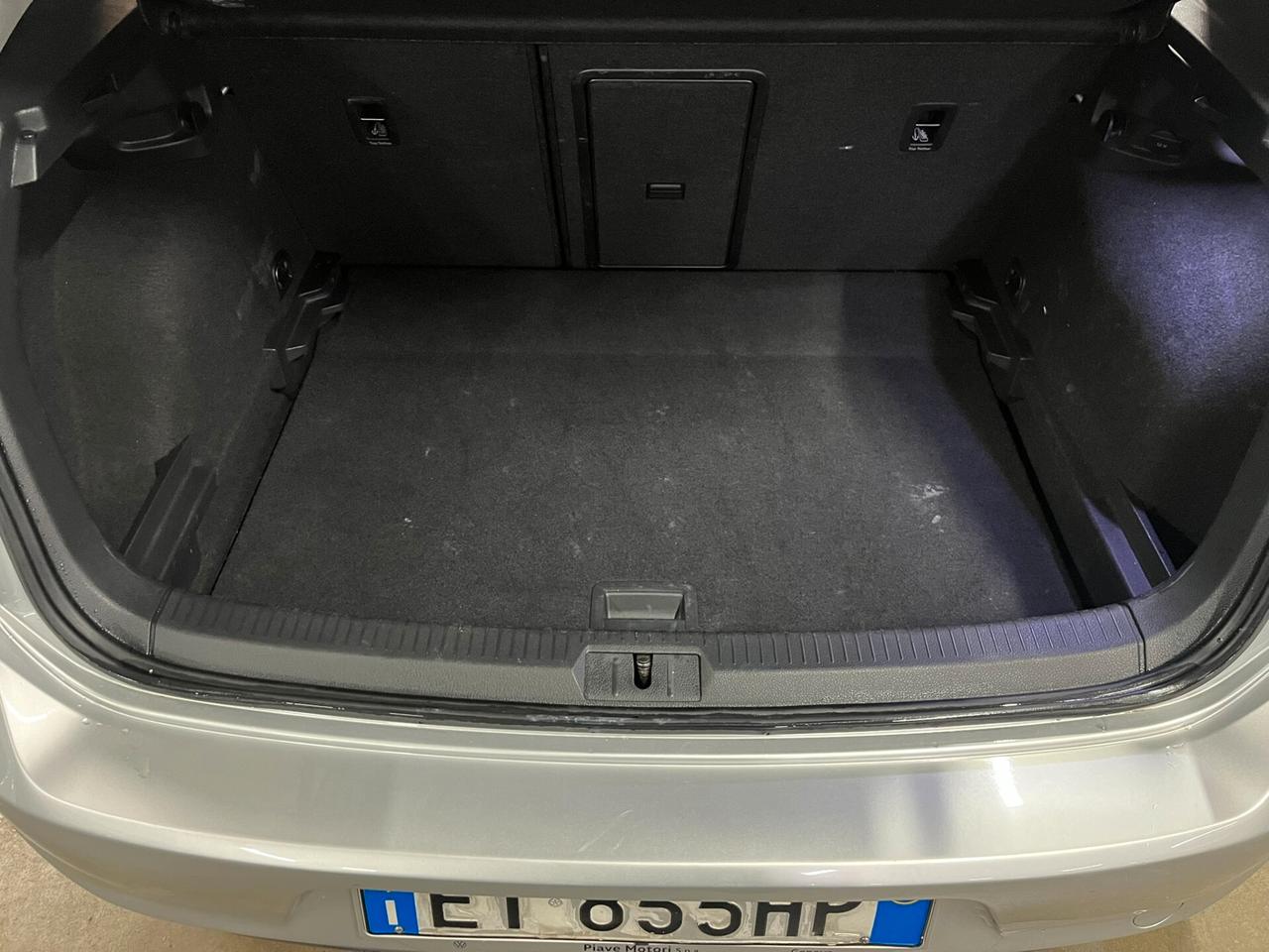 Volkswagen Golf 1.6 TDI 5p. Highline