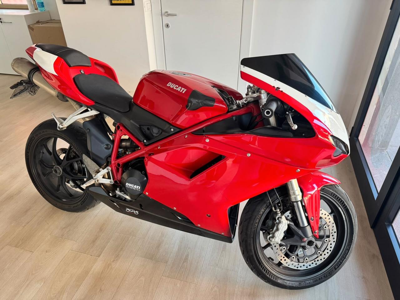 Ducati 848