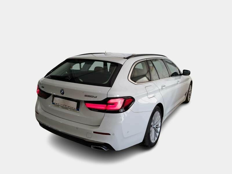 BMW 520 XDRIVE LUXURY AUTO MH48V TOURING STATION WAGON