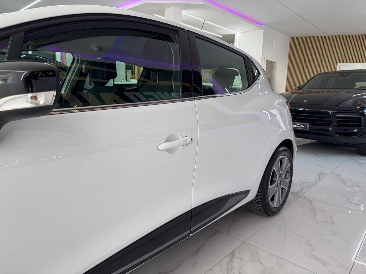 Renault Clio 1.5 dCi 75CV Full Optional