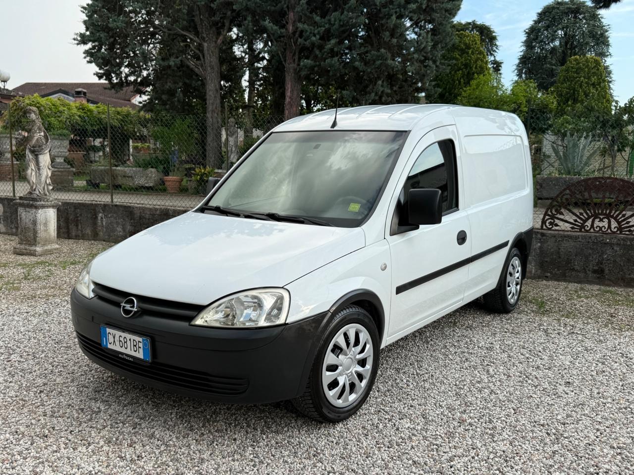 Opel Combo 1.7 CDTI 101CV 3p. Van