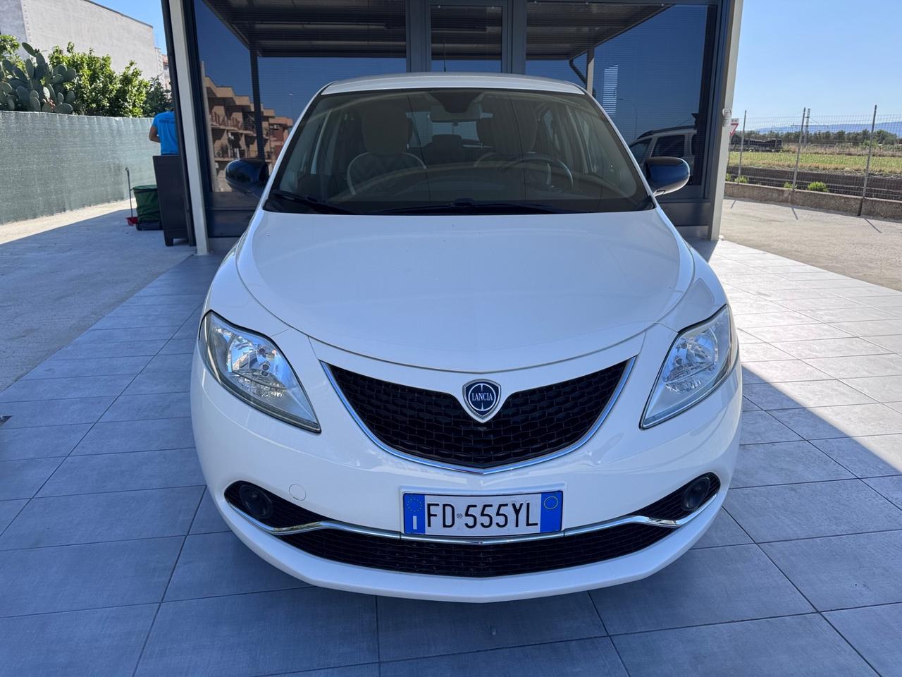 Lancia Ypsilon 1.2 69 CV 5 porte Gold
