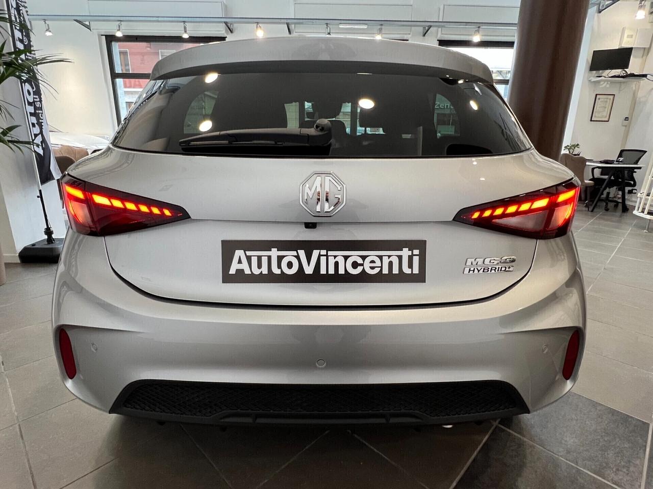 MG3 HYBRID PLUS LUXURY 195 CV AUTO KM0