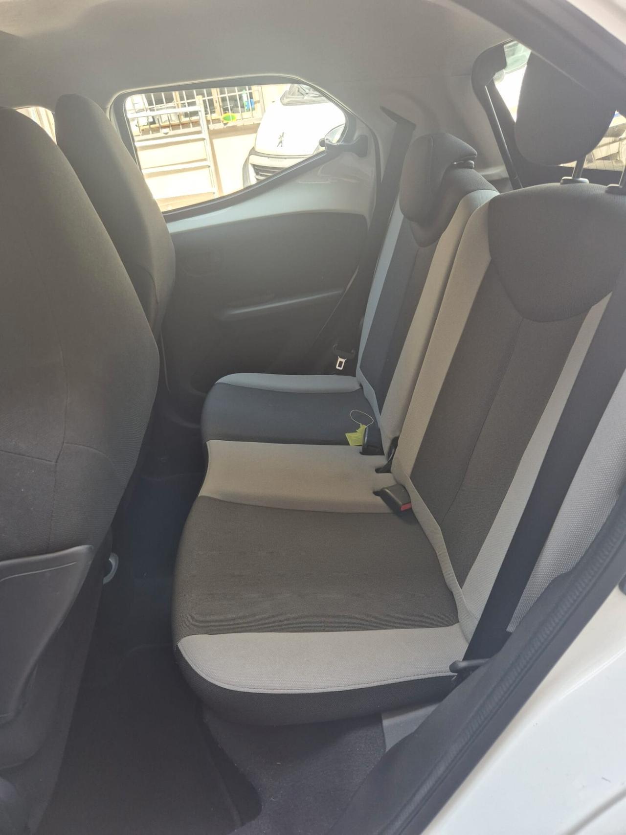 Toyota Aygo 1.0 VVT-i 69 CV 5 porte x-cool