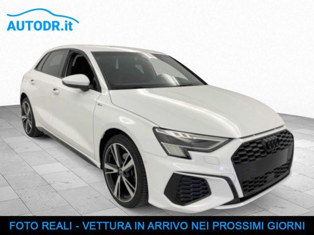 AUDI A3 SPB 30 G-Tron S-Tronic 2xS-Line FARI MATRIX, FULL