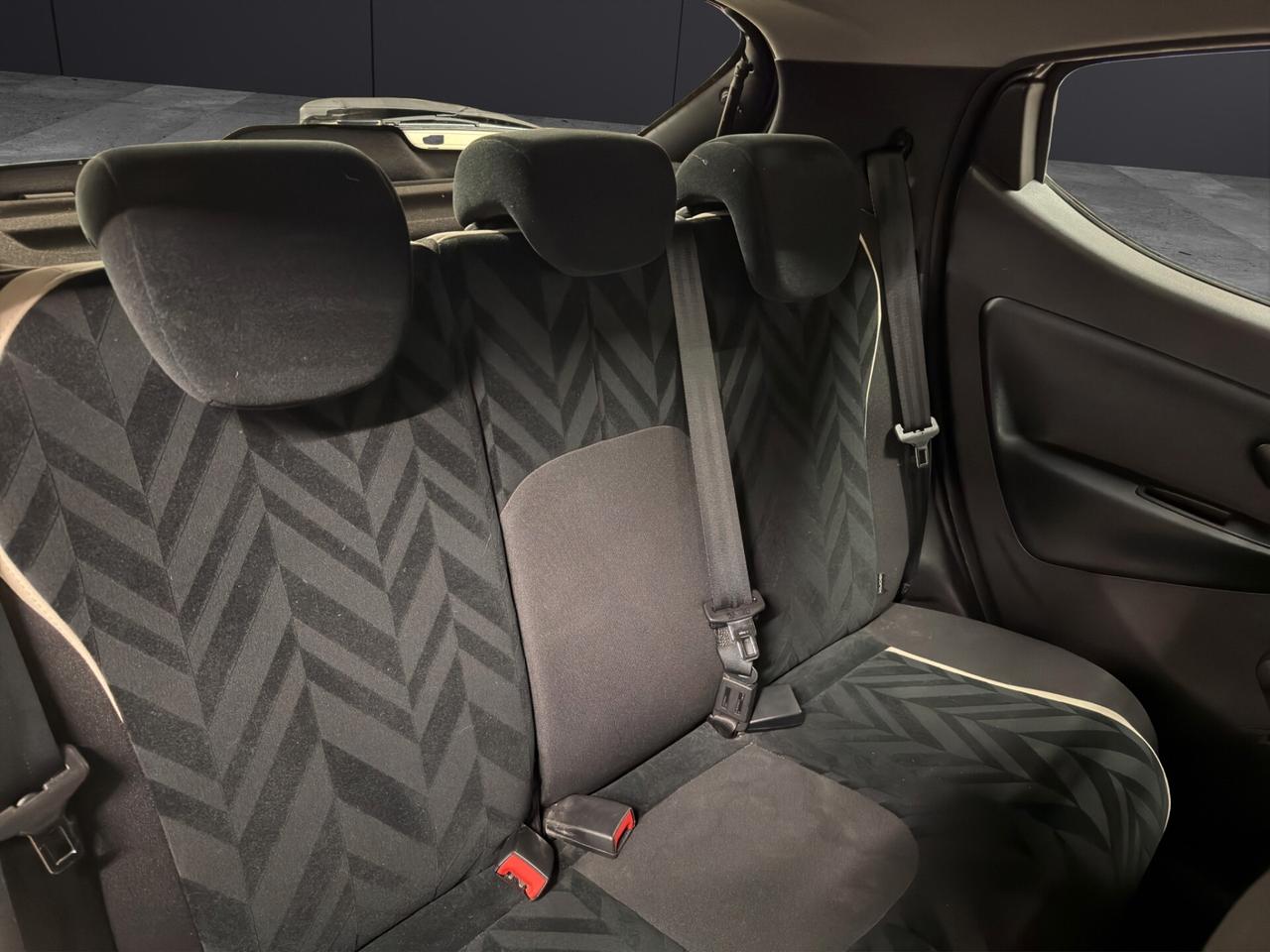 Lancia Ypsilon 1.2 69 CV 5 porte Platinum