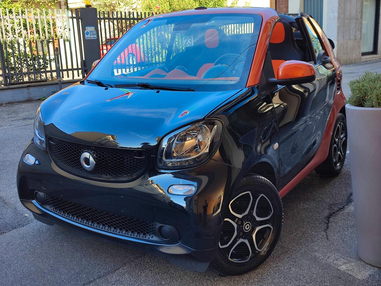 Smart ForTwo 70 1.0 twinamic cabrio Passion Abbinamento Stupendo