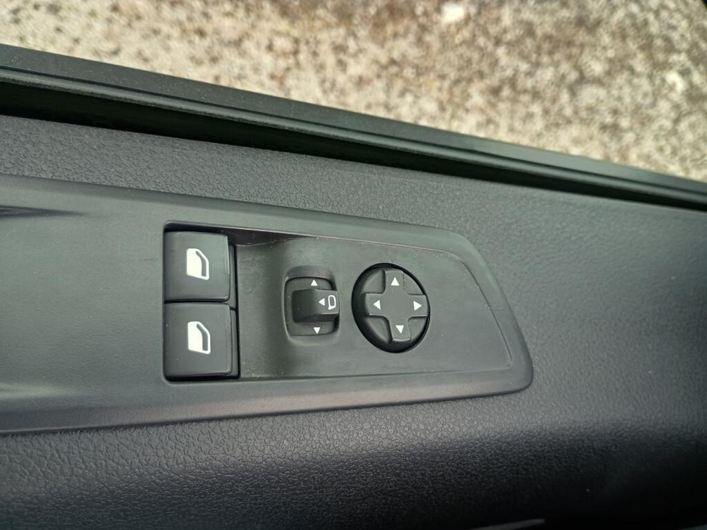 Peugeot Expert Combi M 2.0 BHDi 140cv 6 posti N1 Comfort Plus