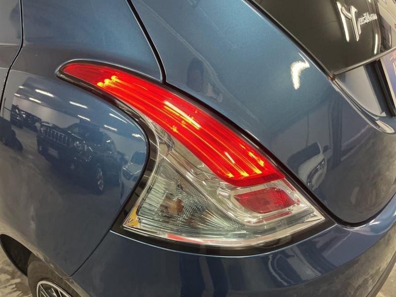 Lancia Ypsilon 1.0 FIREFLY HYBRID SILVER S&S 70CV