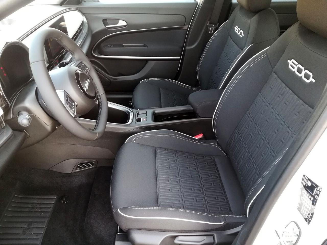 FIAT 600 - 1.2 Hybrid 110cv