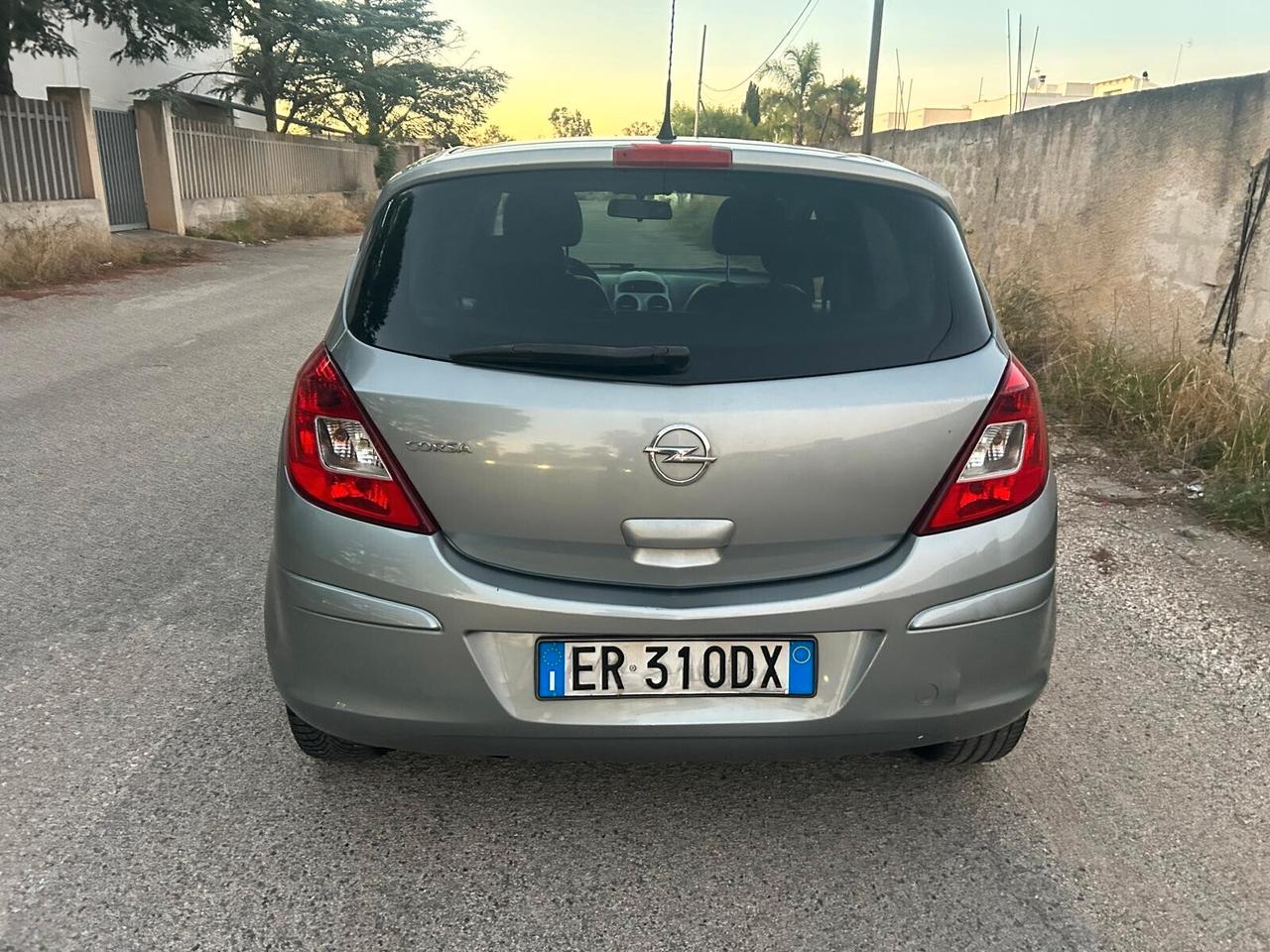 Opel Corsa 1.2 5 porte Edition GPL
