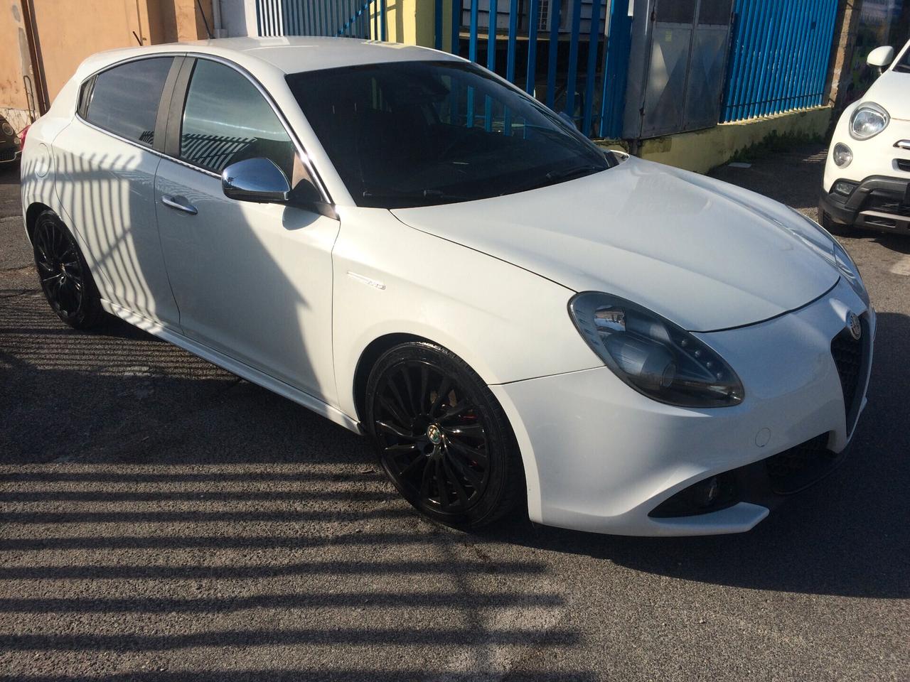 Alfa Romeo Giulietta 2.0 JTD 140 CV Distinctive tagliandata con distribuzione eseguita akm 156000!