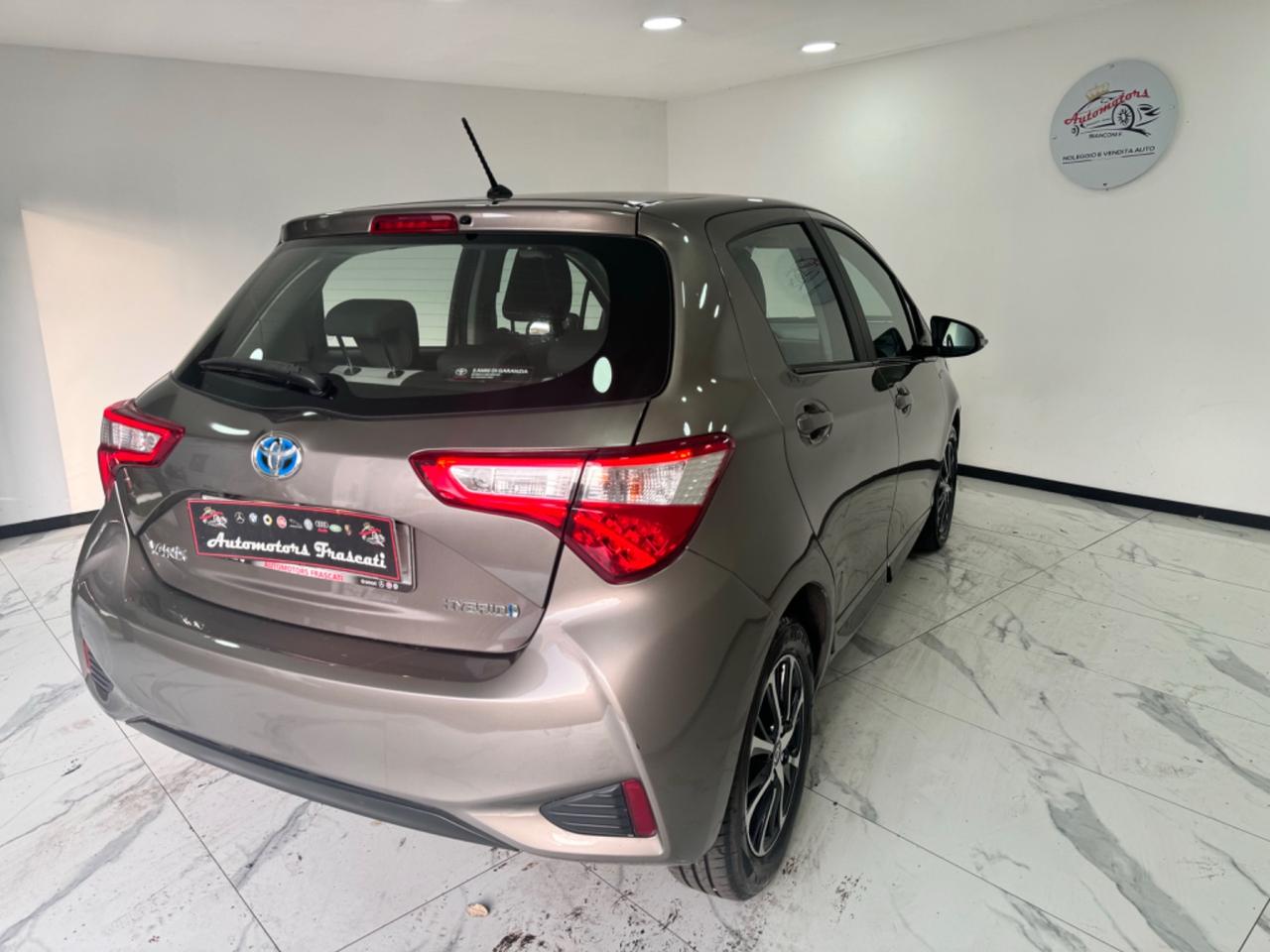 Toyota Yaris 1.5 Hybrid-2018-GARANTITA