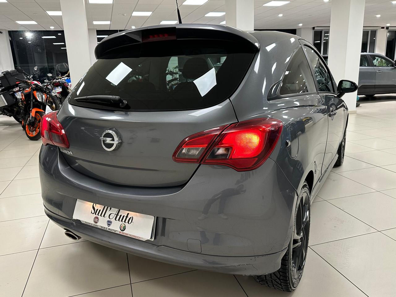 Opel Corsa 1.4 90CV Benzina Coupé b-Color - 2015