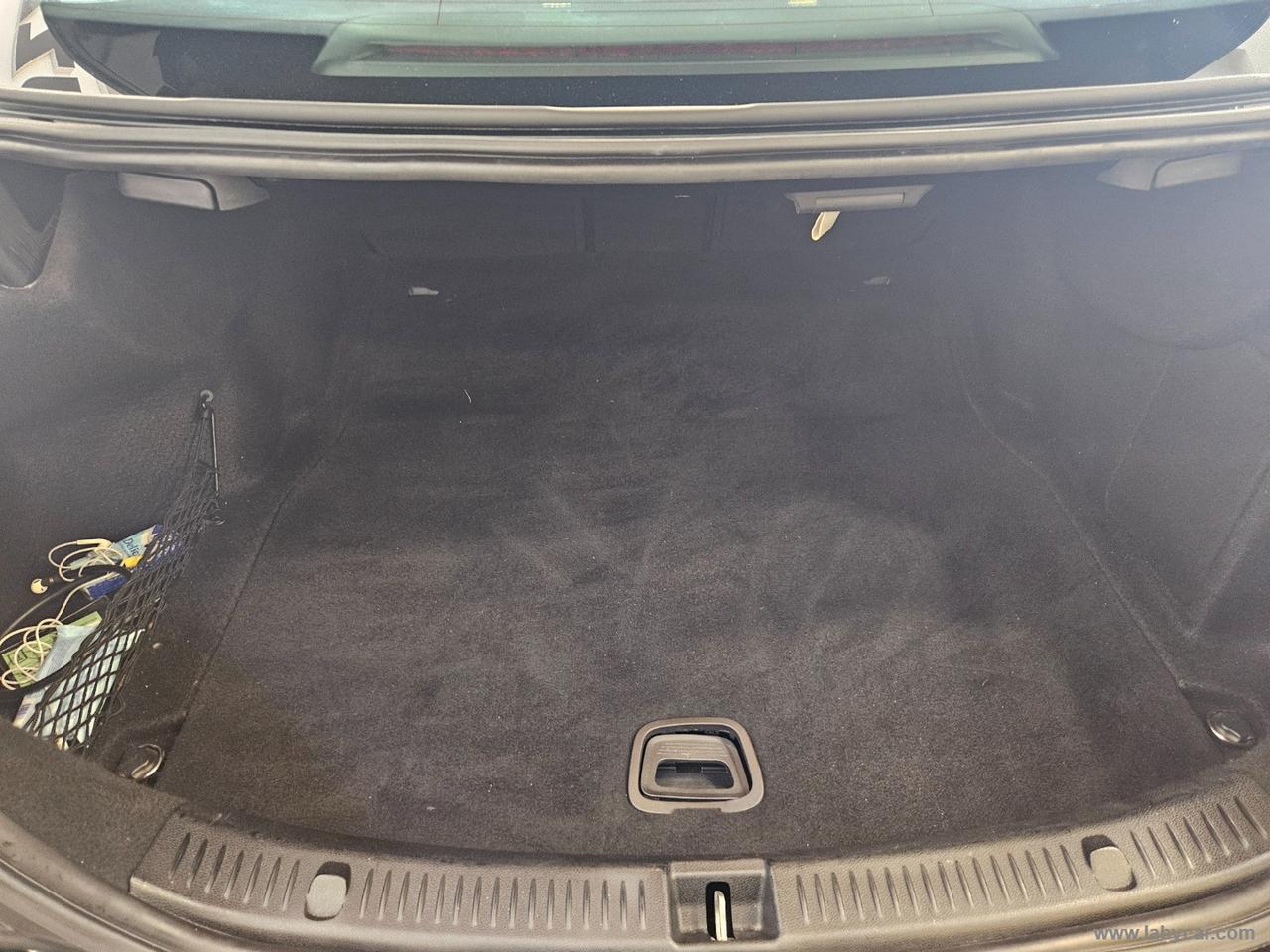 MERCEDES-BENZ E 200 D SPORT AUTO