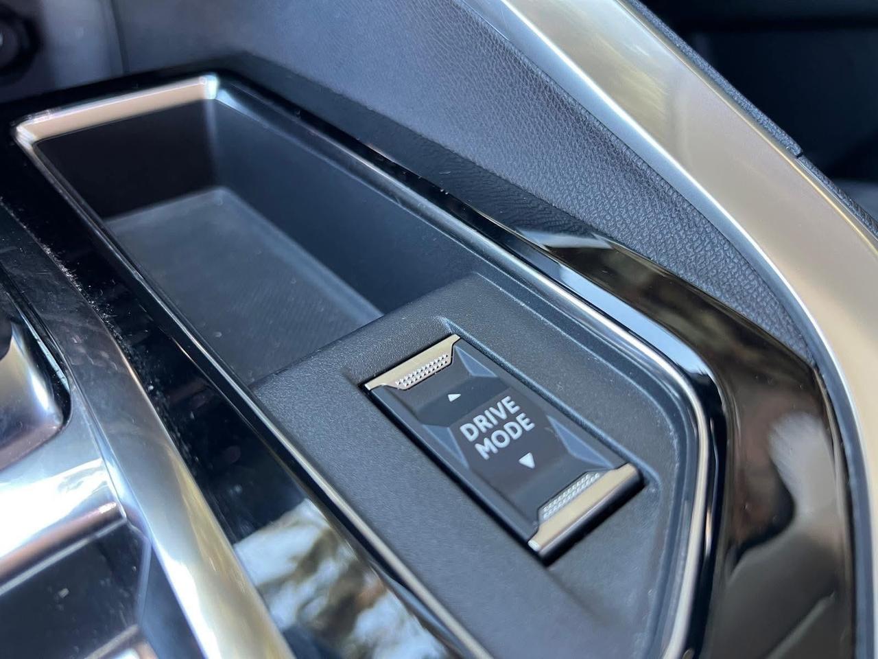 Peugeot 3008 HDi 130 EAT8 Allure Pack