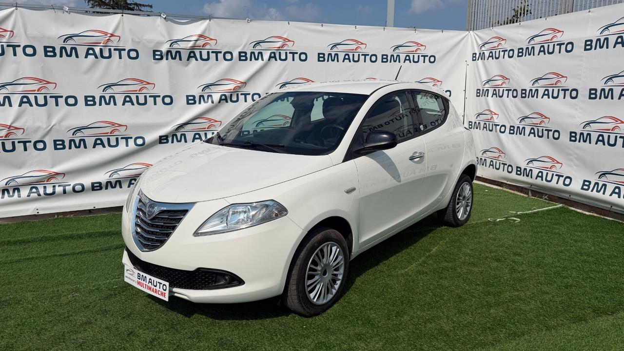 Lancia Ypsilon 0.9 BENZINA / METANO TwinAir 85 CV 5 porte Ecochic GARANTITA