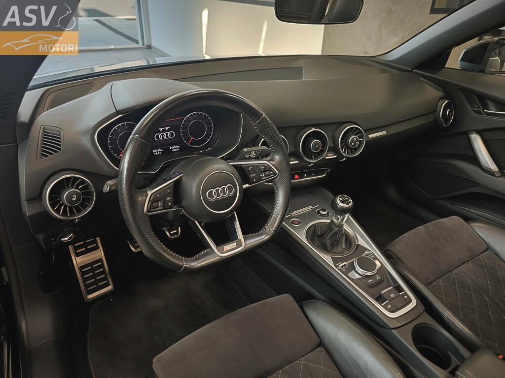 Audi TT Roadster 2.0 TFSI S line