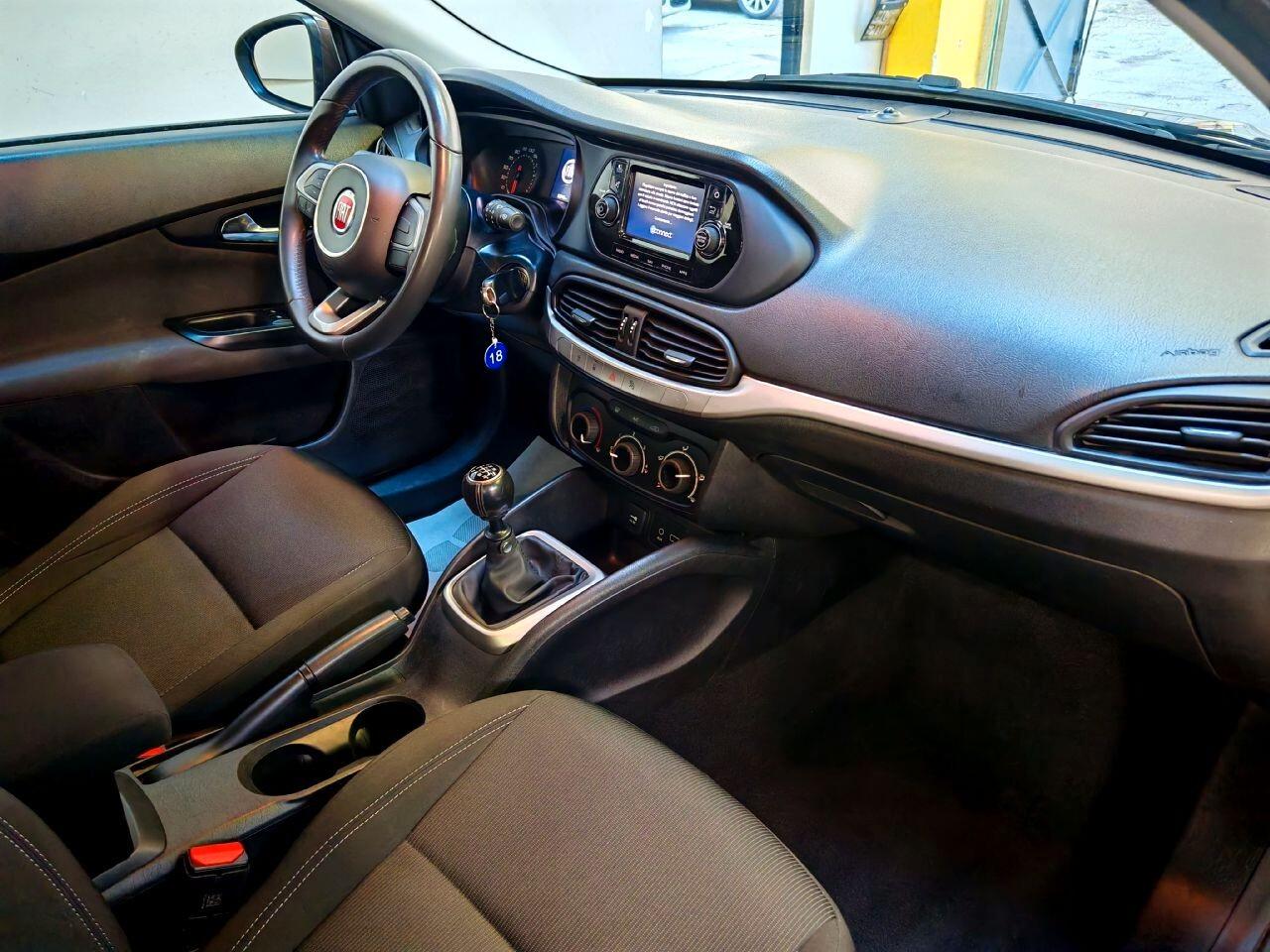 Fiat Tipo 1.4 Lounge 5 Porte