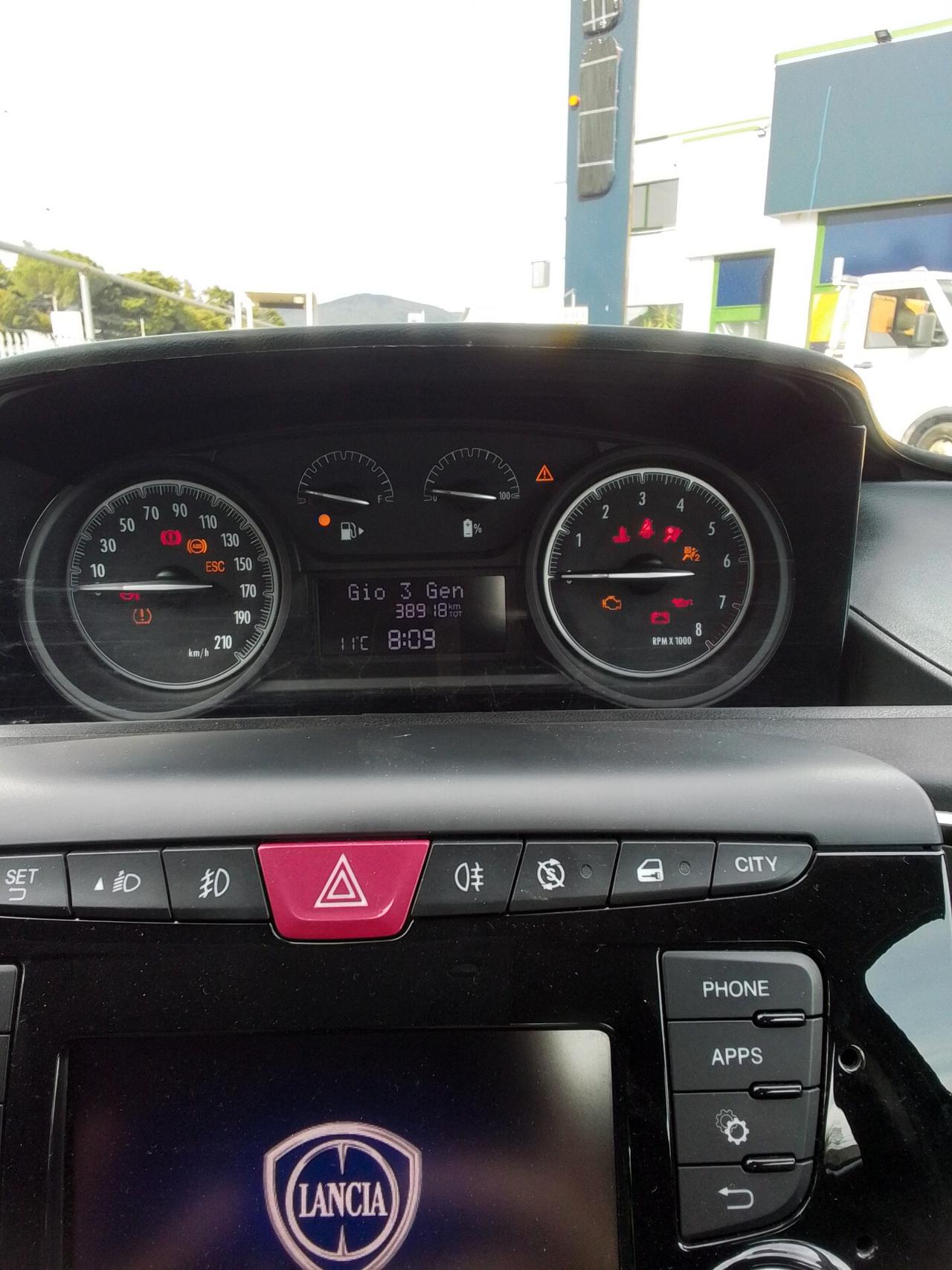 Lancia Ypsilon 1.0 FireFly 5 porte S&S Hybrid Ecochic Gold
