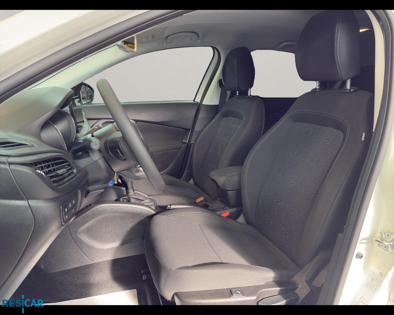 FIAT Tipo 5p 1.5 t4 hybrid Cross 130cv dct
