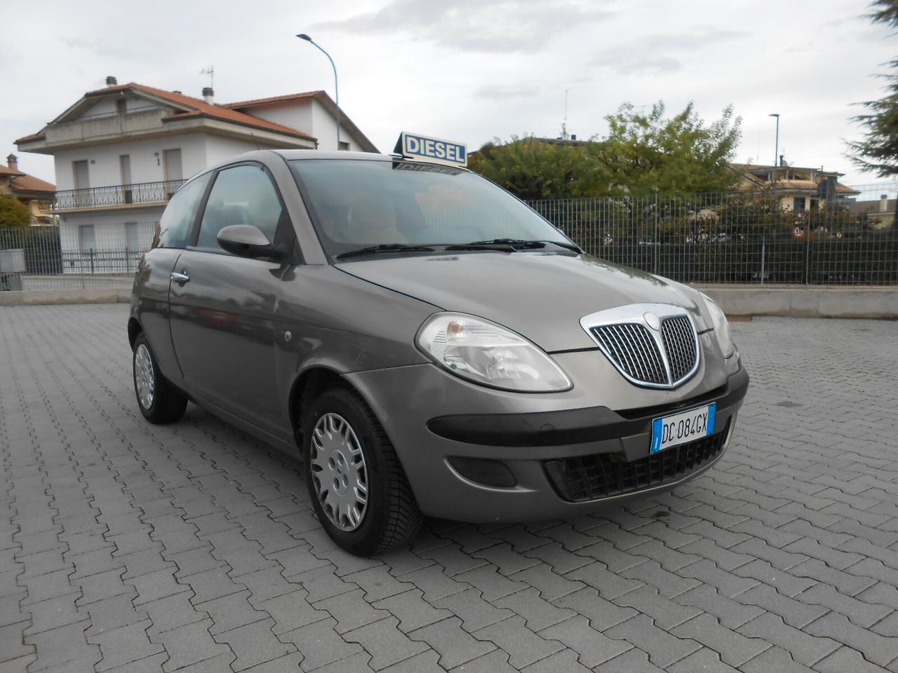 Lancia Ypsilon 1.3 Multijet 16V Oro AUTOMATICA
