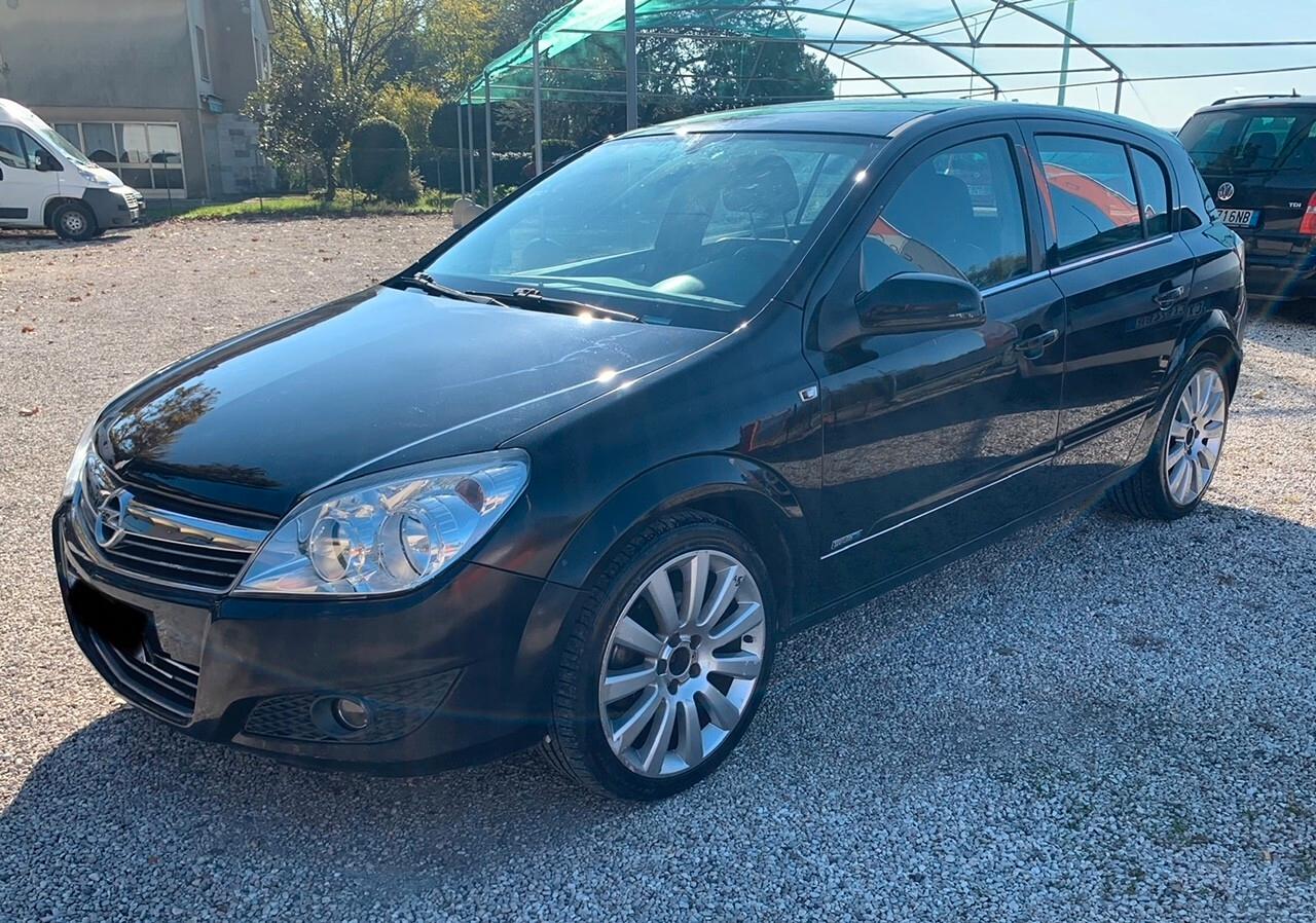 Opel Astra 1.7 CDTI 101CV 5 porte Club