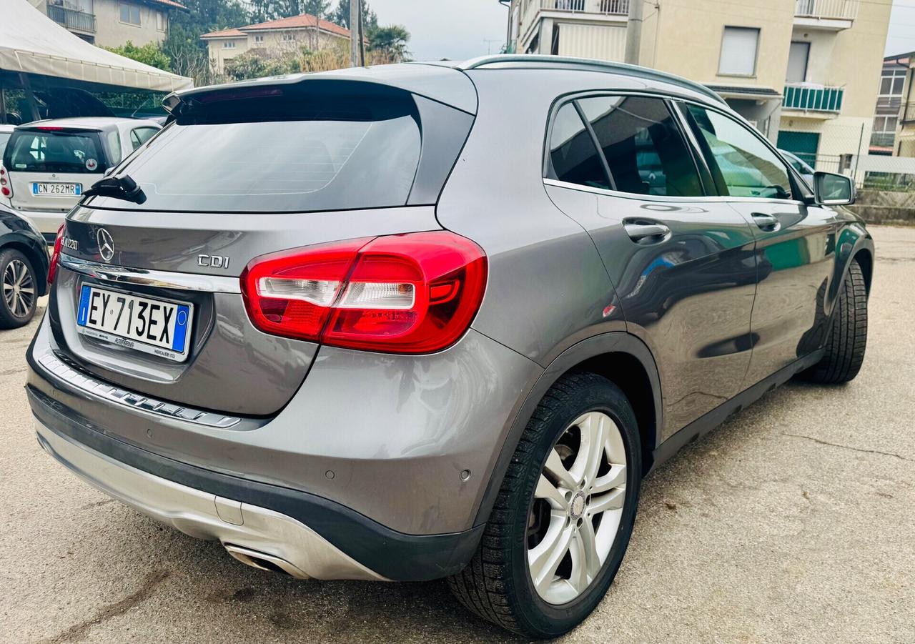Mercedes-benz GLA 220 CDI Automatic Premium