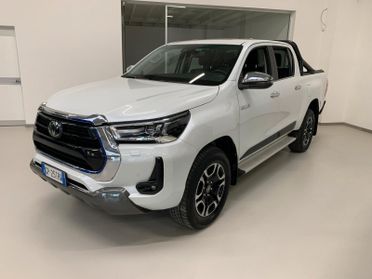 Toyota Hilux 2.8 D A/T 4WD 4 porte Double Cab Executive