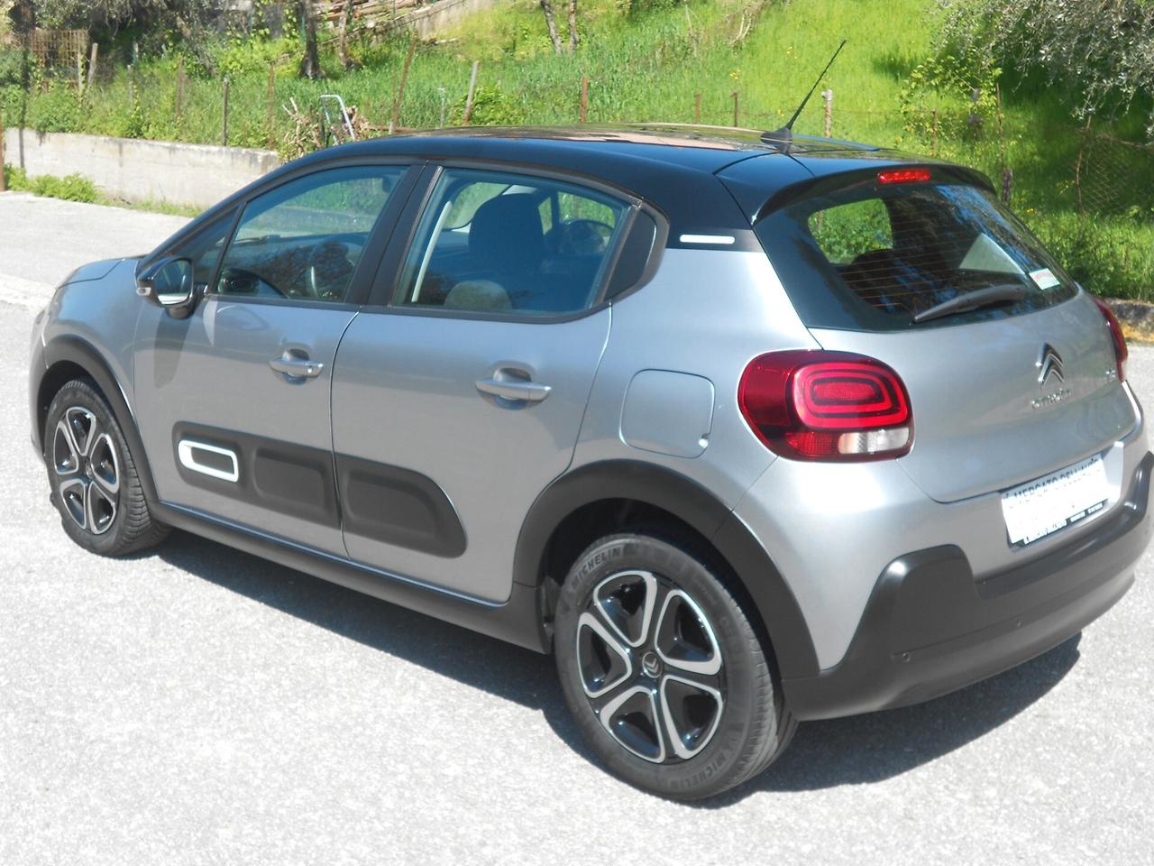 C3(my'23)1.2ie(BI-COLOR,LED,CRUISE,SENSORI)5posti