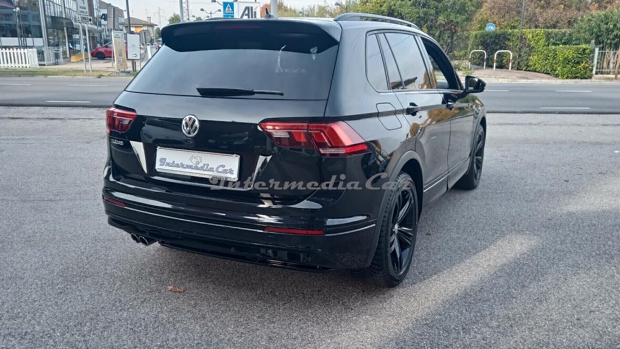 Volkswagen Tiguan 2.0 TDI SCR DSG Advanced R-line black edition