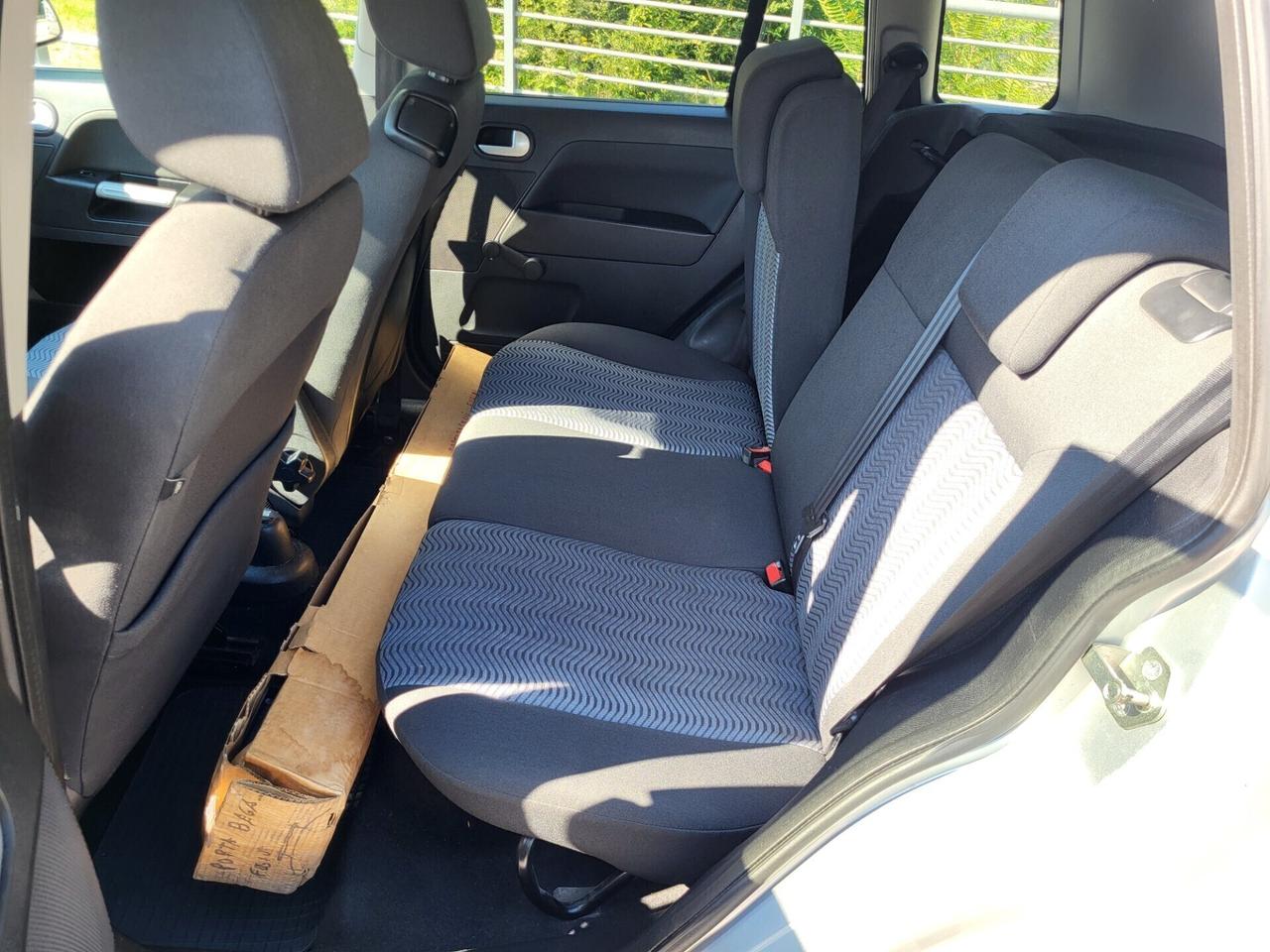 FORD FUSION 1,4 TDCi-GANCIO TRAINO-PORTAPACCHI
